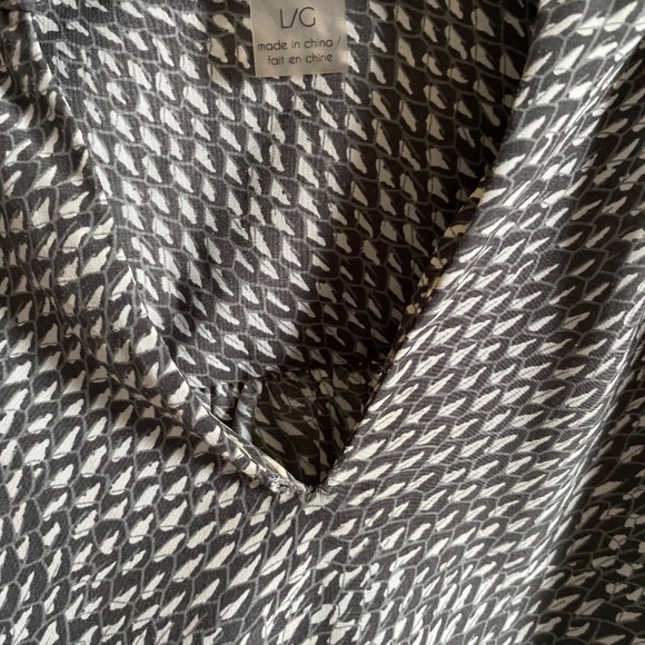 Renuar v neck light weight womens top-L- - Picture 7 of 7